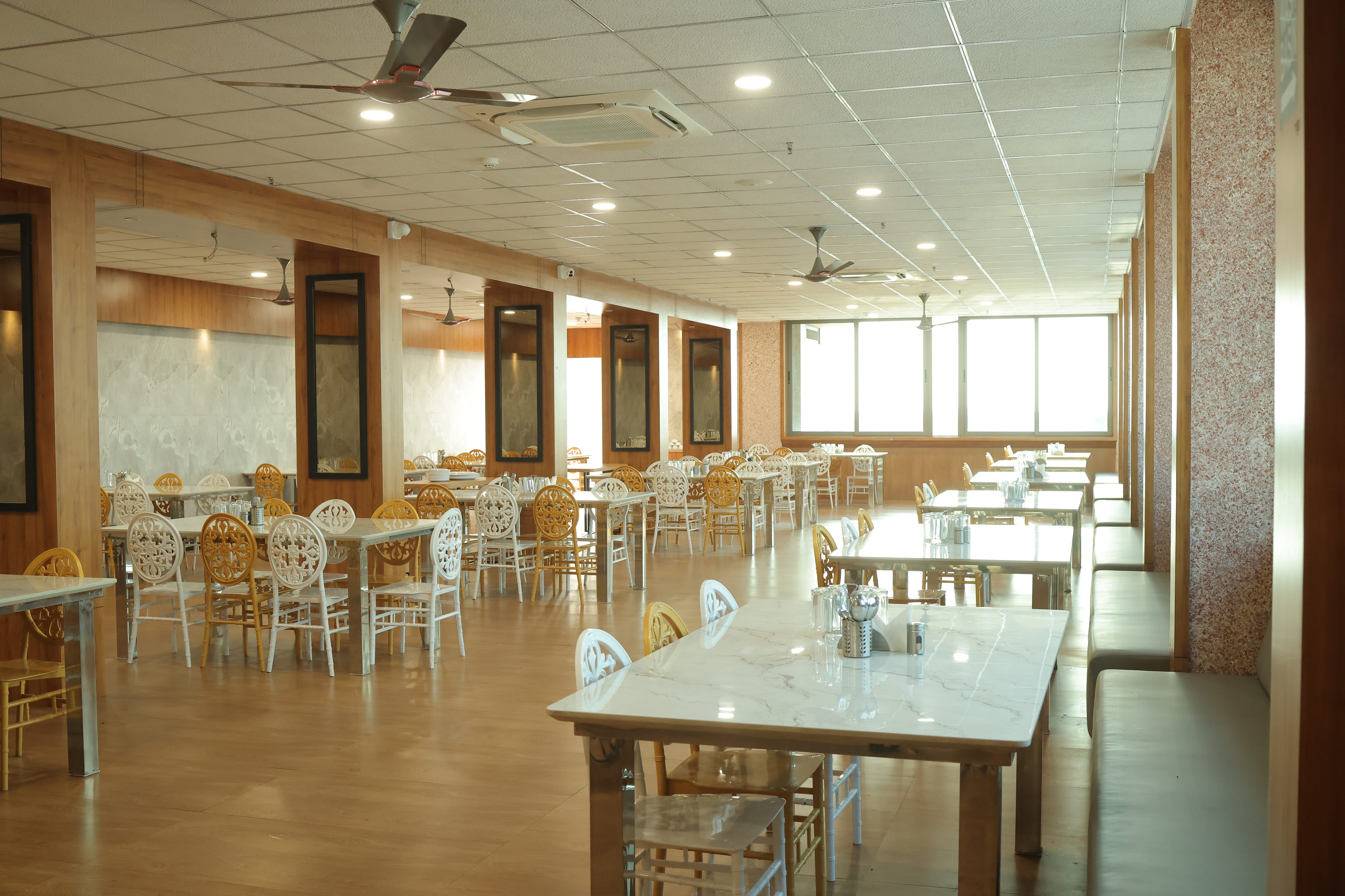 Aura Restaurant