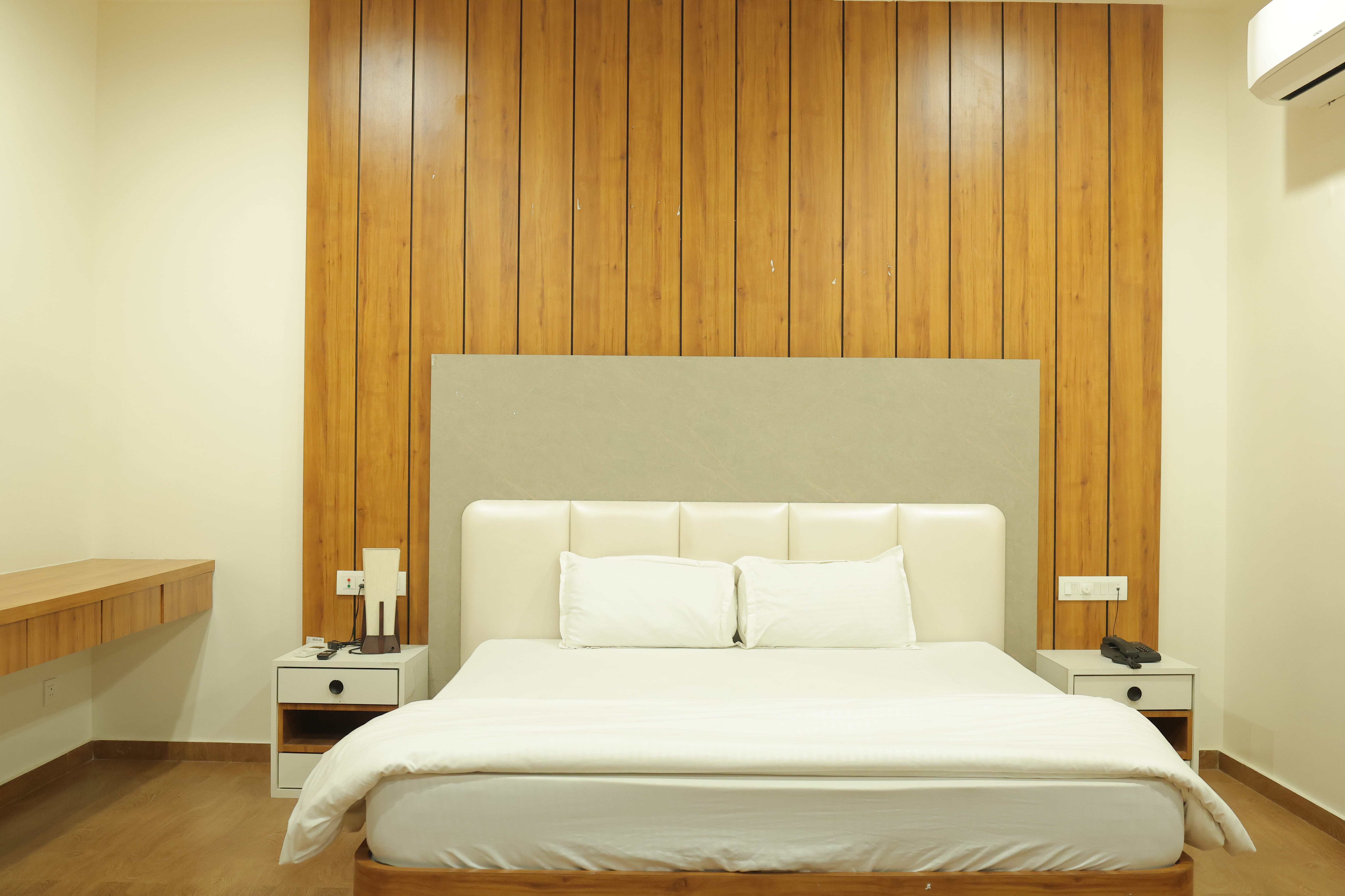 Suite Room Photo 3